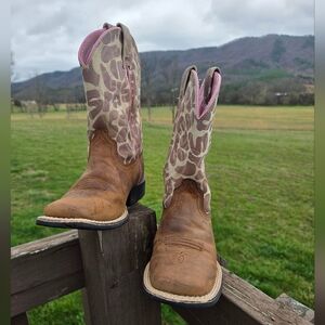 Ariat Pink and Tan Cowboy Boots